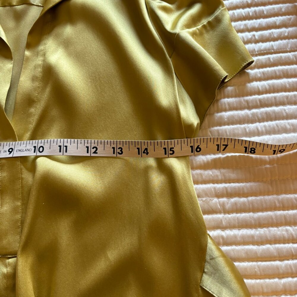 Size XS BCBG Maxazria silk top - Picture 11 of 11